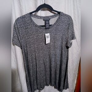 Chelsea & Theodore Black and White Knit Top